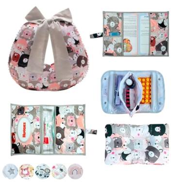 Imagem de Porta Remédios Portátil + Porta Fraldas, lenço e Pomada + Almofada Amamentação + Porta Caderneta + Travesseiro Anatômico(BICHINHOS NA SELVA)