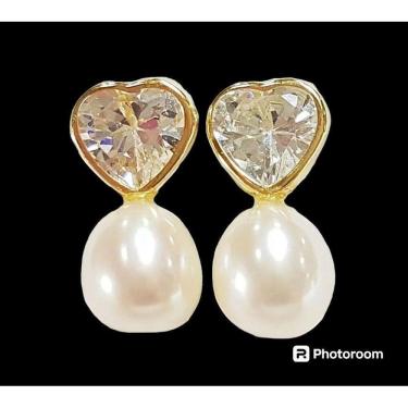 Imagem de Brinco Coração Zircônia Branca Pérola Gota Banhado Ouro 18K