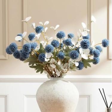 Imagem de Hyhdelisov Arranjo de petúnia artificial, poliéster resistente ao clima, flores mistas de 30 cm, cesta suspensa para ambientes internos e externos para casa, pátio, jardim (azul embaçado + eucalipto