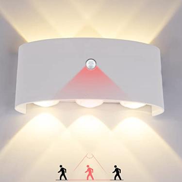 Imagem de Luzes de parede externas de LED brancas com sensor de movimento, iluminação de parede de jardim exterior PIR alumínio externo de 18 W, lâmpada de indução IP65 para cima para escadas de corredor de pátio (branco quente)