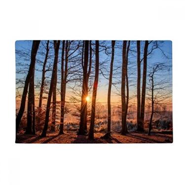 Imagem de DIYthinker Dark Forestry Science Nature Scenery Tapete antiderrapante para porta de banheiro