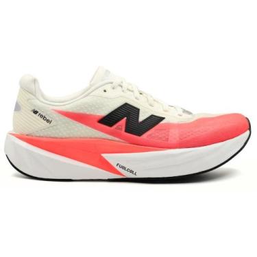 Imagem de Tênis New Balance Fuelcell Rebel V5 Masculino, 48, Branco, Coral