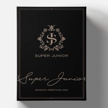 Imagem de Season's Greetings 2020 (Incl. 2020 Postcard Calendar+Stand, DVDw/Paper Bag, Desk Calendar, Sticker Set, Poster Set, Hard Cover Diary+ Mini Brochure)