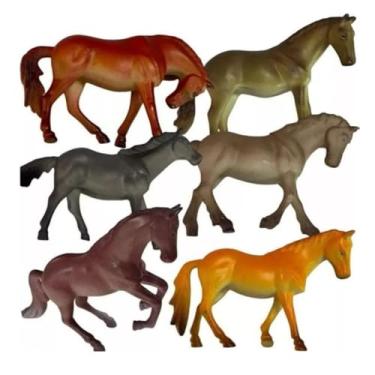 Imagem de Kit com 6 Cavalos de Brinquedo em Borracha, Miniaturas Coloridas