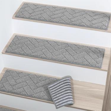 Imagem de BEQHAUSE Degraus de escada para degraus de madeira 23 cm x 71 cm, tapetes antiderrapantes para escadas, tapetes macios, laváveis na máquina, 100% poliéster, forro TPE, 4 peças, cinza