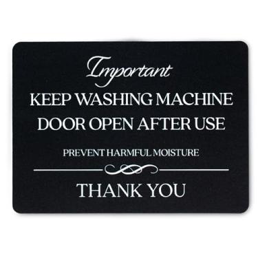 Imagem de Mantenha a porta da máquina de lavar aberta após o uso (ímã preto 12 x 9 cm) - Airbnb Essentials for Hosts Signs - Vrbo Essentials for Hosts - Airbnb, Vrbo e placa de aluguel de curto prazo