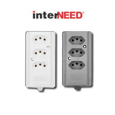 Imagem de Tomada Barra Tripla 2 Polos + T 10A Branca Interneed