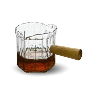 Imagem de Denovin Copo medidor de vidro, copo de café expresso de 142 g com cabo de madeira, bicos duplos medindo copo de leite triplo para café e chá (nervuras transparentes)