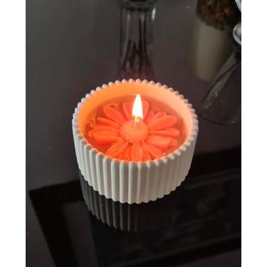 Imagem de Vela Flutuante Margarida para lembrancinha Dia da Mulher. 10 unidades