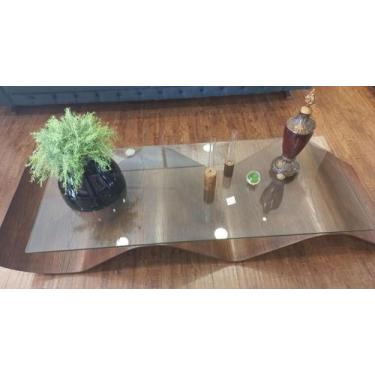 Imagem de Mesa de Centro com Ondas de Madeira e Tampo de Vidro - Via Decor