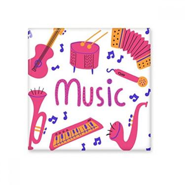 Imagem de Pedra adorna de tijolo vitrificado com estampa de instrumento musical de guitarra de trombone