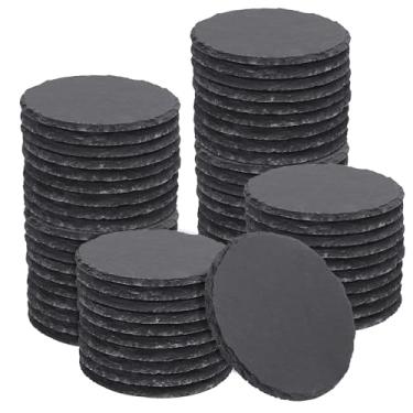 Imagem de Pacote com 50 porta-copos redondos de ardósia de 10 cm, porta-copos para bebidas, porta-copos de pedra preta com fundo antiarranhões, ideal para decoração de casa, bar, presentes de inauguração de