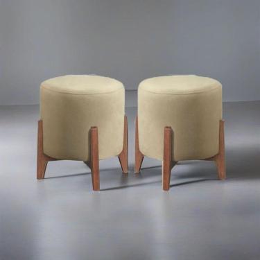 Imagem de Kit 2 Puff Decorativo Para Sala Redondo Luxo Dallas Veludo Bege