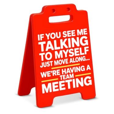 Imagem de Placa decorativa engraçada para mesa de escritório If You See Me Talking to Myself Sinal Cubículo Decorações Humor Presente de Escritório para Chefes Colegas de Trabalho