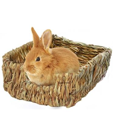 Imagem de SunGrow Portable Grass Bed - Hand-made with Natural Grass: Provides Paws Protection & Relaxation : Lightweight, Durable, Safe & Comfortable for Rabbits, Chinchillas, Guinea pigs & Other Small Animals