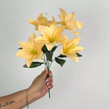 Imagem de Buquê de Lírios Artificiais – Kit Econômico – Flores Decorativas em Seda para Casa, Eventos e Vitrines (Creme,Kit com 4 unidades)