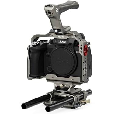 Imagem de Tilta Suporte Para Câmera Compatível Com Panasonic S5 Ii/Iix/G8 Ii - Kit Básico Cinza Titânio, Sapata Fria E Pinos De Localização Rosca 1/4"-20, Ta-T50-A-Tg