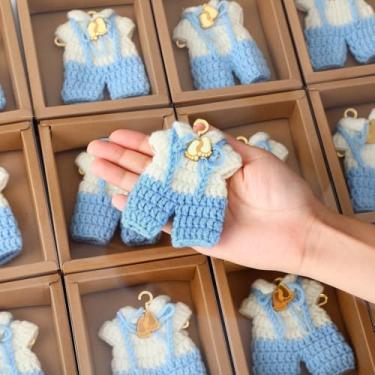 Imagem de LemonRoad 15 peças de lembrancinhas de festa de chá de bebê para convidados pequenos ímãs de geladeira com caixa de embalagem cabides de casaco e pés de bebê, presentes de boas-vindas para festa de