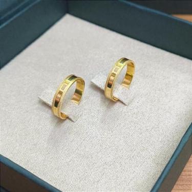 Imagem de Par de Alianças de Ouro 18k Reta com Friso Fosco Personalizado - no-br
