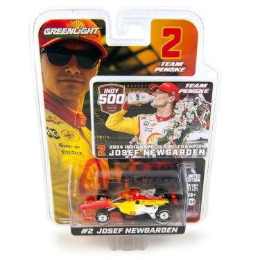 Imagem de Greenlight 11614 Josef Newgarden 2024 Indianapolis 500 Champ Winner - #2 Team Penske NTT IndyCar Series Diecast Car 1:64 Scale