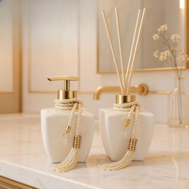 Imagem de Kit Vidros Lavabo Branco Luxo com Difusor e Saboneteira | Frascos Decorativos para Banheiro(Amadeirado)