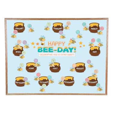 Imagem de Conjunto de quadro de avisos Bee Birthday Classroom - 63 peças.
