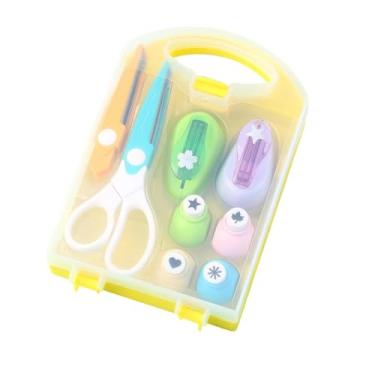 Imagem de Fancyes Conjunto de 6 furadores de papel com formatos decorativos e multicoloridos. Ideal para scrapbooking e artesanato, economizando tempo esforço.