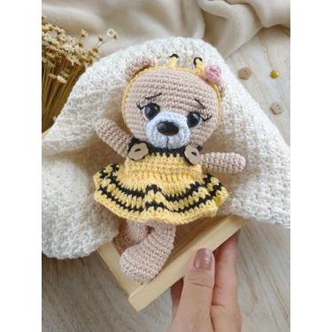 Imagem de Urso de Pelúcia Amigurumi, Vestido de Abelha, Feito à Mão em Crochê, Rosa e Amarelo