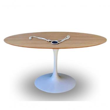 Imagem de Mesa De Jantar Tulipa Saarinen Redonda 235x122cm Tampo Cor Jade