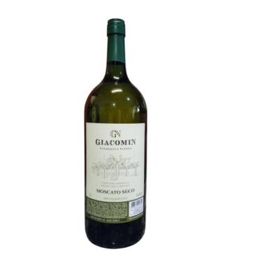 Imagem de Vinho Moscato Seco Giacomin - 1,5L - Vinícola Giacomin