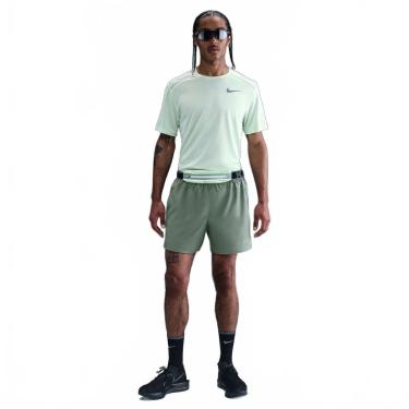 Imagem de Shorts Nike Challenger Dri-FIT Masculino-Masculino