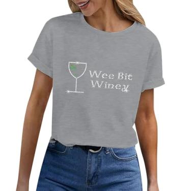 Imagem de PKDong Camisetas femininas do Dia de São Patrício com estampa divertida de taça de vinho gola redonda manga curta Lucky Shamrock verde chapéu tops, Z03 Cinza, M
