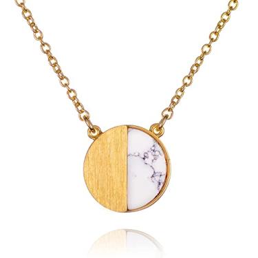 Imagem de namana Colar com pingente de disco. Colar geométrico de acabamento escovado com turquesa azul ou ágata branca criada. Colar com pingente banhado a ouro ou prata 14 quilates para mulheres, Metal