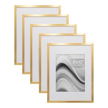 Imagem de Conjunto de 5 porta-retratos para embarque, 20 x 25 cm, dourado, 13 x 17 cm, com tapete ou imagens 20 x 25 sem pendurar na parede ou mesa