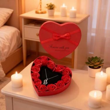 Imagem de Caixa de presente romântica de flor de rosa preservada com colar de design – Caixa de presente rosa eterna para Dia dos Namorados, aniversários, aniversários e ocasiões especiais