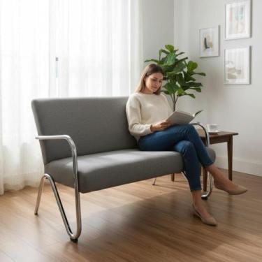 Imagem de Namoradeira Decorativa Bela Linho Cinza Braço Cromado - Mazzero Decor