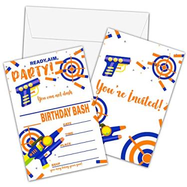 Imagem de Foosproea Convites de aniversário de arma de dardo com envelopes - Cartão de convite de festa de guerra de dardos para meninos - Cartões de convites de preenchimento com tema de batalha Blasters -