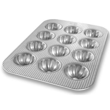 Imagem de USA Pan Mini formas de cupcake caneladas Bakeware, 30 cm, revestimento antiaderente e de liberação rápida, feito nos EUA de aço alumínio