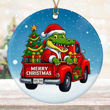 Imagem de DamienBrightGift Enfeite de Natal de Papai Noel jacaré - Caminhão vermelho de cerâmica com decoração de árvore - Presente engraçado de lembrança de feriado de crocodilo - Decoração de Natal para 2025