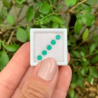 Imagem de 5ø Esmeralda Brilhante ø3,75mm 0,98ct - SP GEMAS