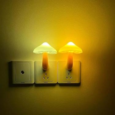 Imagem de Sensor de luz noturna de cogumelo LED – Plug-in parede sonho cama quarto luz noturna bonito lâmpada de cogumelo decoração cottagecore para quarto, banheiro, escadas, corredor, amarelo quente + branco