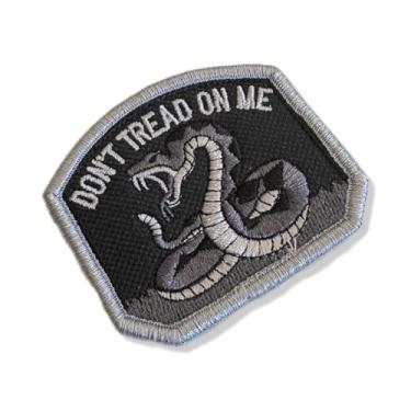 Imagem de M0149-002 Don’t Tread On Me Patch Bordado 7x6cm (B) Fecho de Contato)