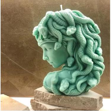 Imagem de LSLEVA Moldes grandes realistas de silicone para rosto de cobra Medusa, moldes de deusa DIY para fazer velas, moldes de gesso com aroma de rosto abstrato para decoração de casa, artesanato artístico