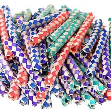 Imagem de ArtCreativity Chinese Finger Traps – Bulk Pack of 72 Classic Bamboo Finger Traps for Kids and Adults, Fun Party Favors, Goodie Bag Stuffers, and Piñata Fillers in Assorted Colors