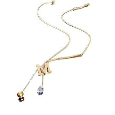 Imagem de Colar com pingente de aço de titânio banhado a ouro 18K, pingente de letra M, borla de fio de ouro, joia para homens e mulheres.