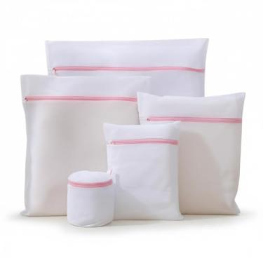Imagem de Kit 5 Sacos para Lavar Roupas Delicadas | Com Zíper Reforçado e Costuras Resistentes