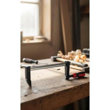 Imagem de Grampo Sargento C 200mm: Fixação Firme e Precisa - Congratulations Sto