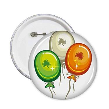 Imagem de Broche de balão de trevo Irlanda Dia de São Patrício com emblema de botão para decoração 5 peças
