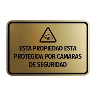 Imagem de Signs ByLITA Placa de segurança clássica emoldurada Esta Propiedad Esta Protegida Por Camaras De Seguridad gráfica espanhola (ouro escovado) - Grande
