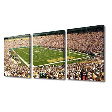 Imagem de TUMOVO Lambeau Field Pictures Packers Paintings 3 painéis Canvas Green Bay Wall Art American Football Sports Stadium Artwok Home Decor for Living Room Giclee Framed Ready to Hang, 91,44 cm Wx18 A